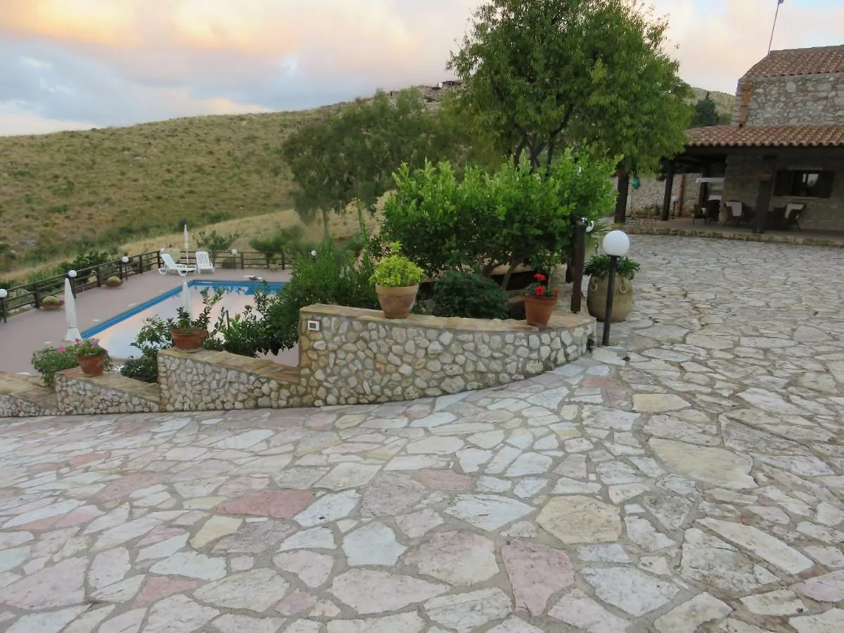 Vila Casale Giulietta Scopello